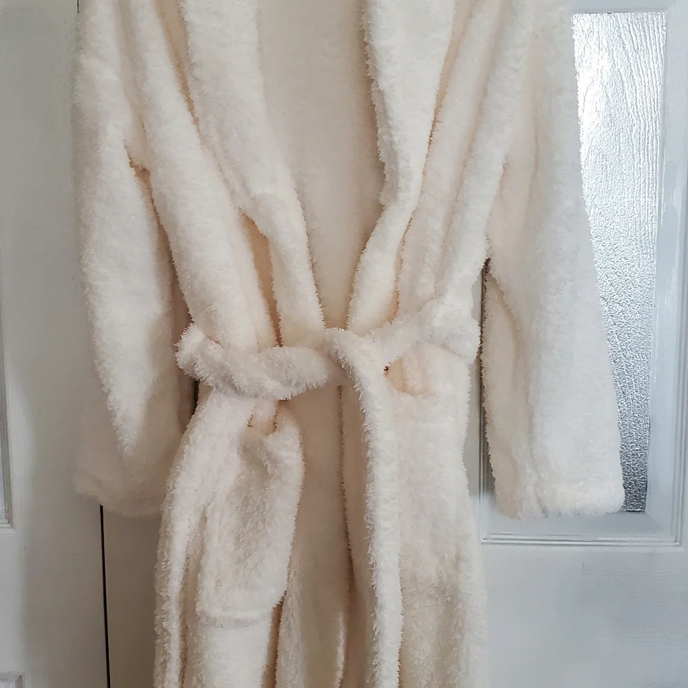 New White FLUFFY ROBE,ONE SIZE - Picture 2 of 10